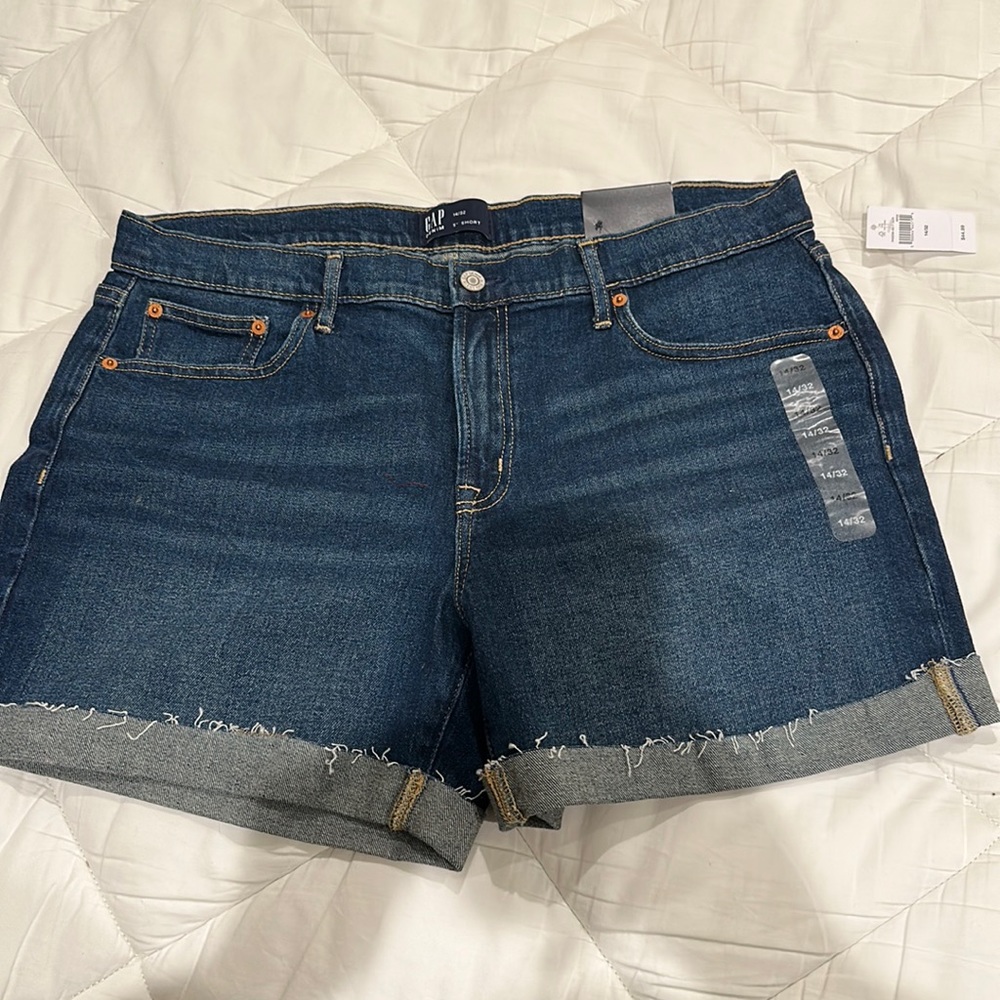 Gap mid rise denim shorts